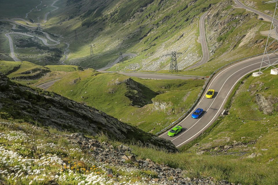 Reclamă pentru Lamborghini Huracan, filmată pe Transfăgărășan. Imagini inedite cu supercarurile pe cel mai spectaculos drum din România