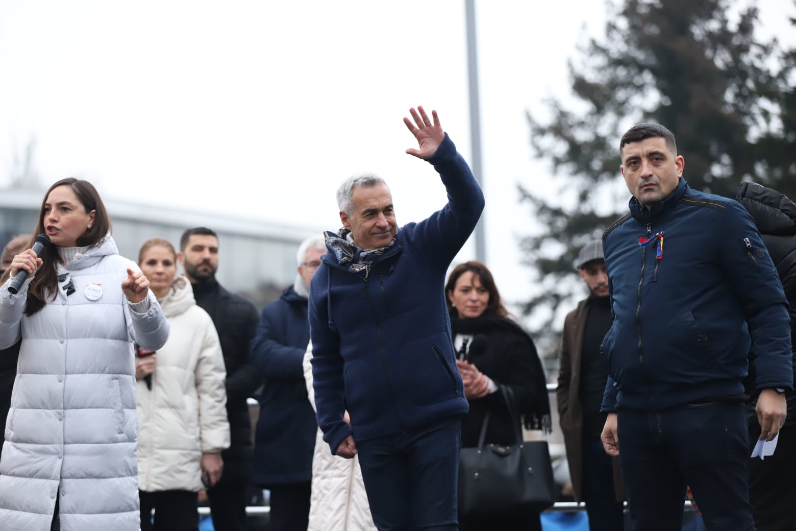 Străzi închise de poliție în ultima clipă în București, în timpul mitingului anunțat de AUR pe 1 martie