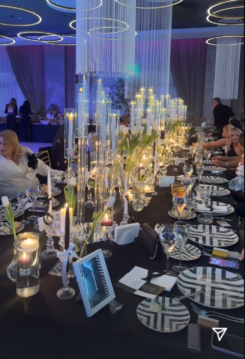 Bianca Drăgușanu, petrecere de ziua de naștere ca o nuntă. S-a îmbrăcat în alb, lăutarii au cântat, iar Gabi Bădălău i-a închiriat restaurantul familiei