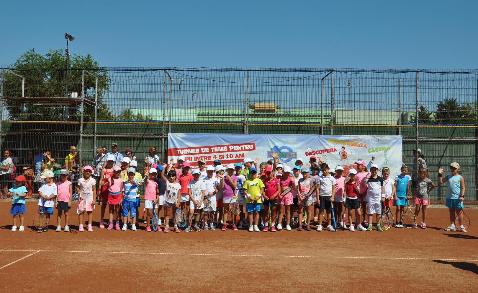 Platinum Mamaia, turneu exclusiv de dublu din circuitul Tenis Partener. Cea de a 7-a ediție a turneului de la Marea Neagră vine cu un format special de joc și premii generoase / GALERIE FOTO