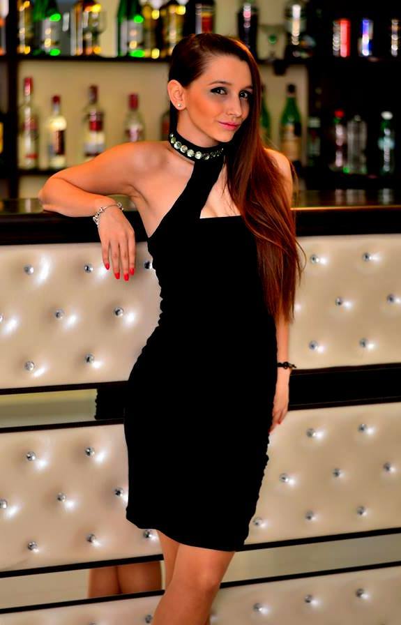 România - Polonia 0-3! Și ea iubește naționala! Alice, fiica federalului Bodescu, și-a arătat talentul în lojă! / GALERIE FOTO