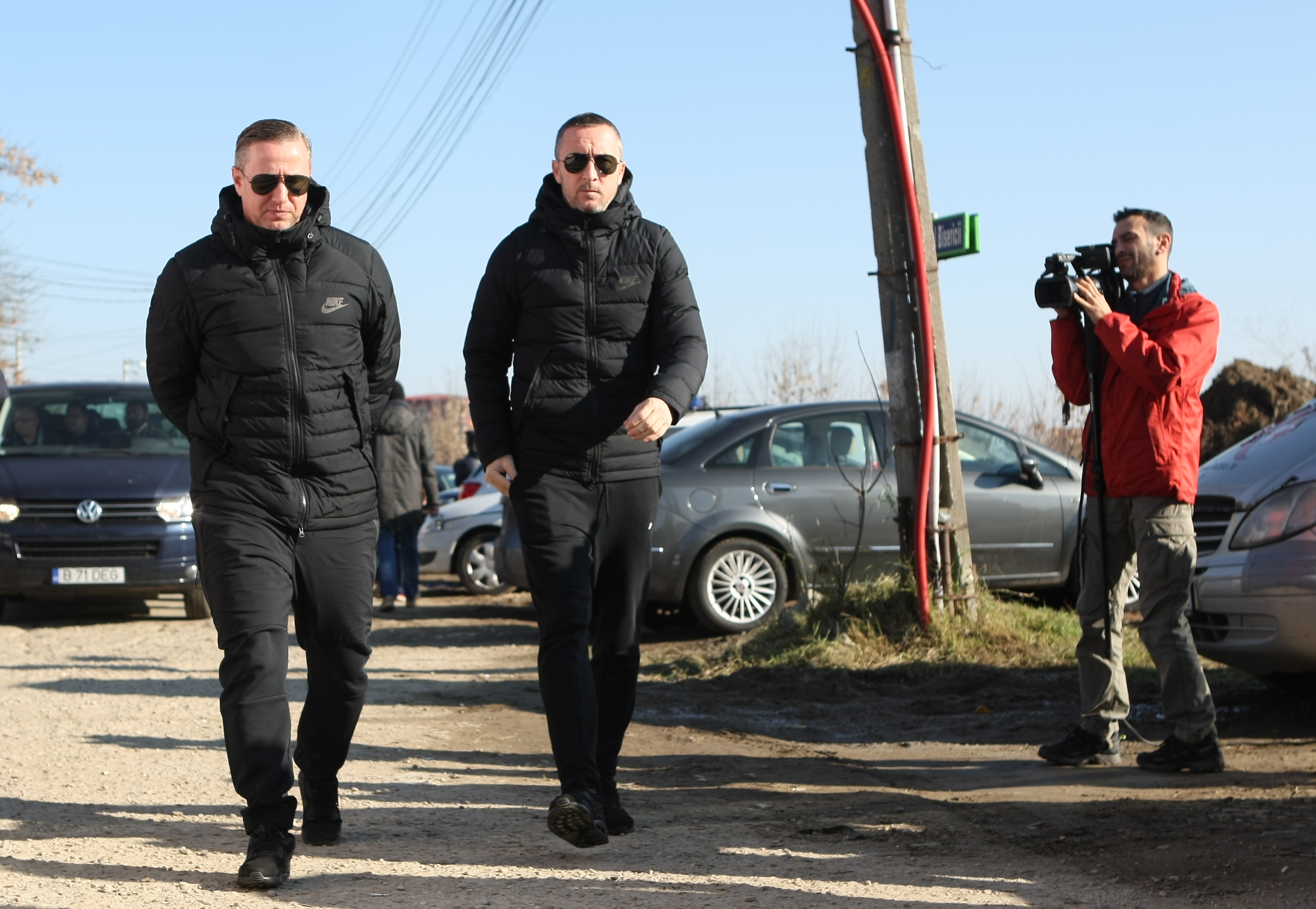 Daniel Prodan a fost înmormântat, azi, la cimitirul Sf. Ilie din Voluntari. Promisiune în lacrimi făcută de Gică Popescu: ”Îți vom îndeplini visul” | GALERIE FOTO