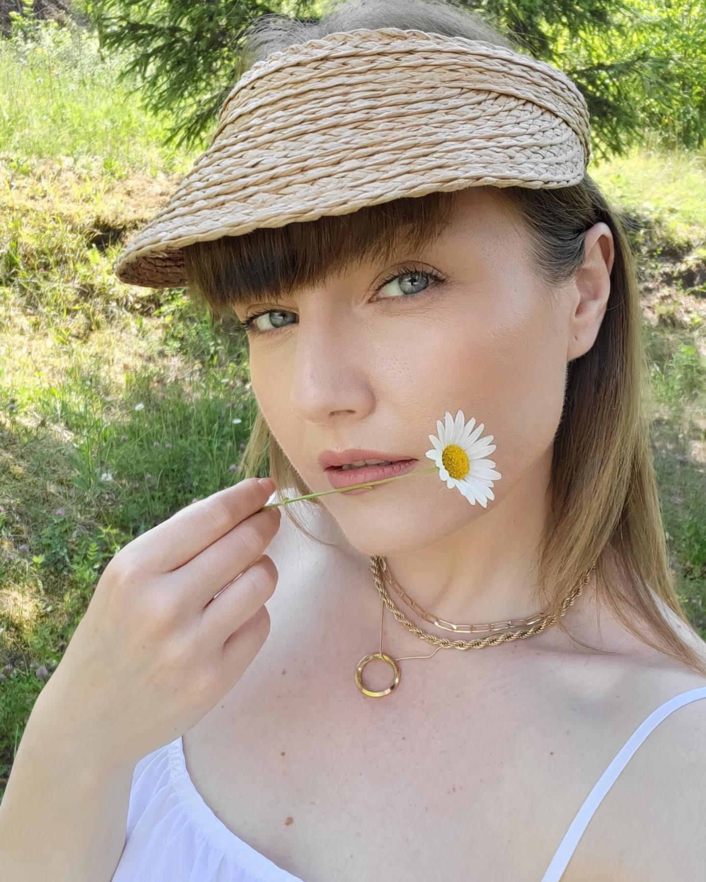 Alexandra Ungureanu și Sebastian Dobrincu, scene tandre de față cu iubita concurentului de la Survivor România 2023: „Nici nu se uita la noi, era pe telefon”
