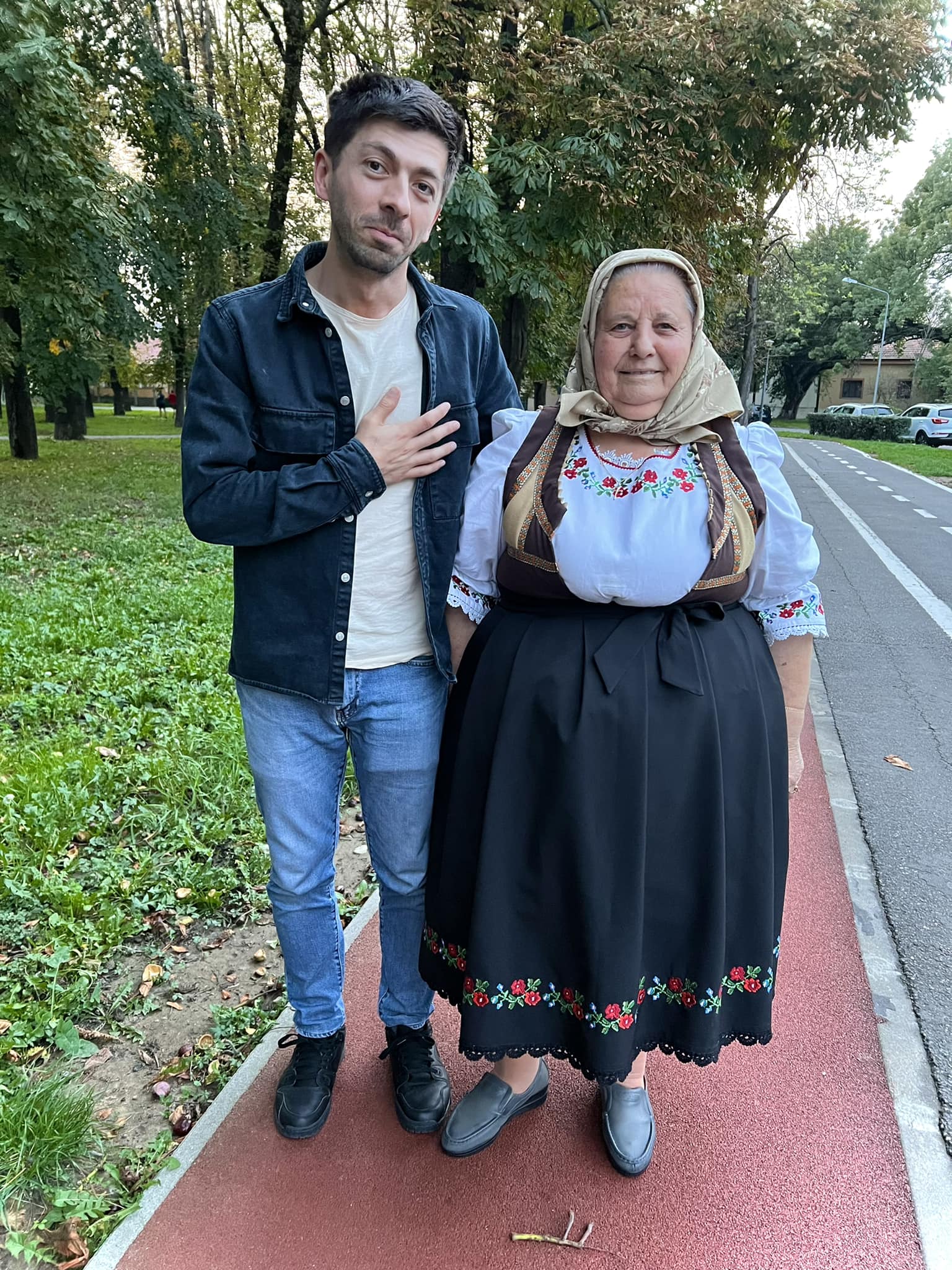 Câți bani câștigă pe lună Mircea Bravo din YouTube și Facebook. „Stăm destul de bine la vizualizări, dar nu se plătesc atât de bine”