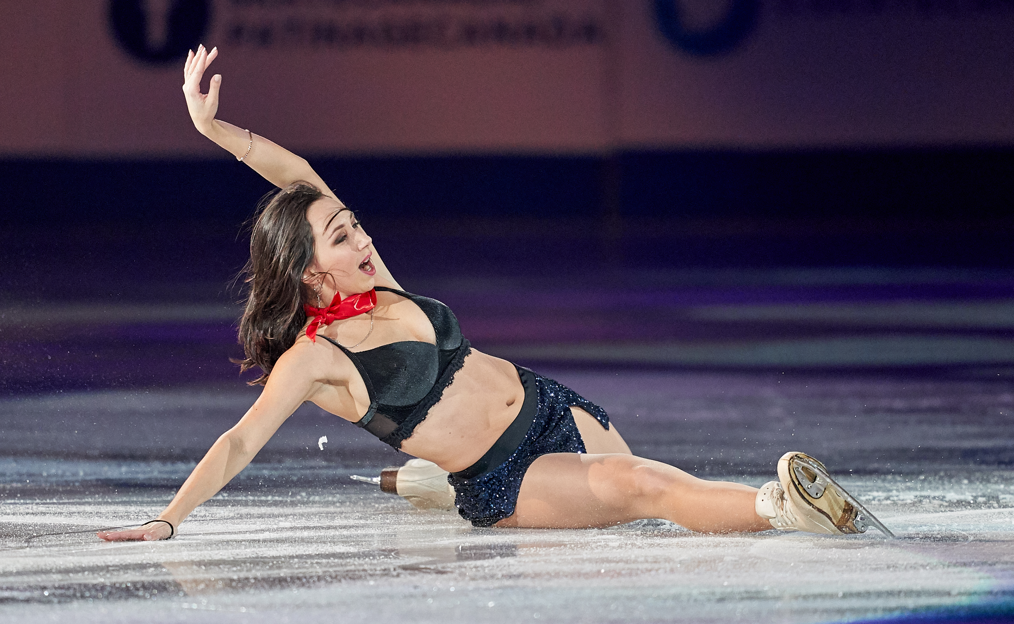 Patinatoarea Elizaveta Tuktamysheva a făcut show erotic la Grand Prix-ul Canadei | GALERIE FOTO&VIDEO