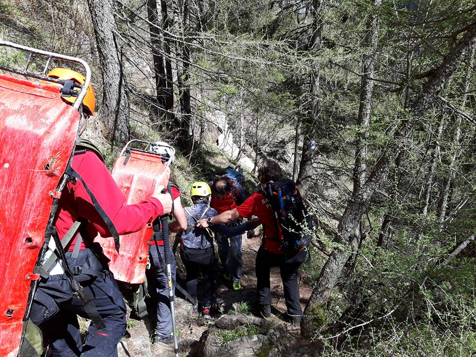 Femeia și copilul care au căzut pe traseul Jepii Mici din Bucegi au fost găsiți de salvamontiști