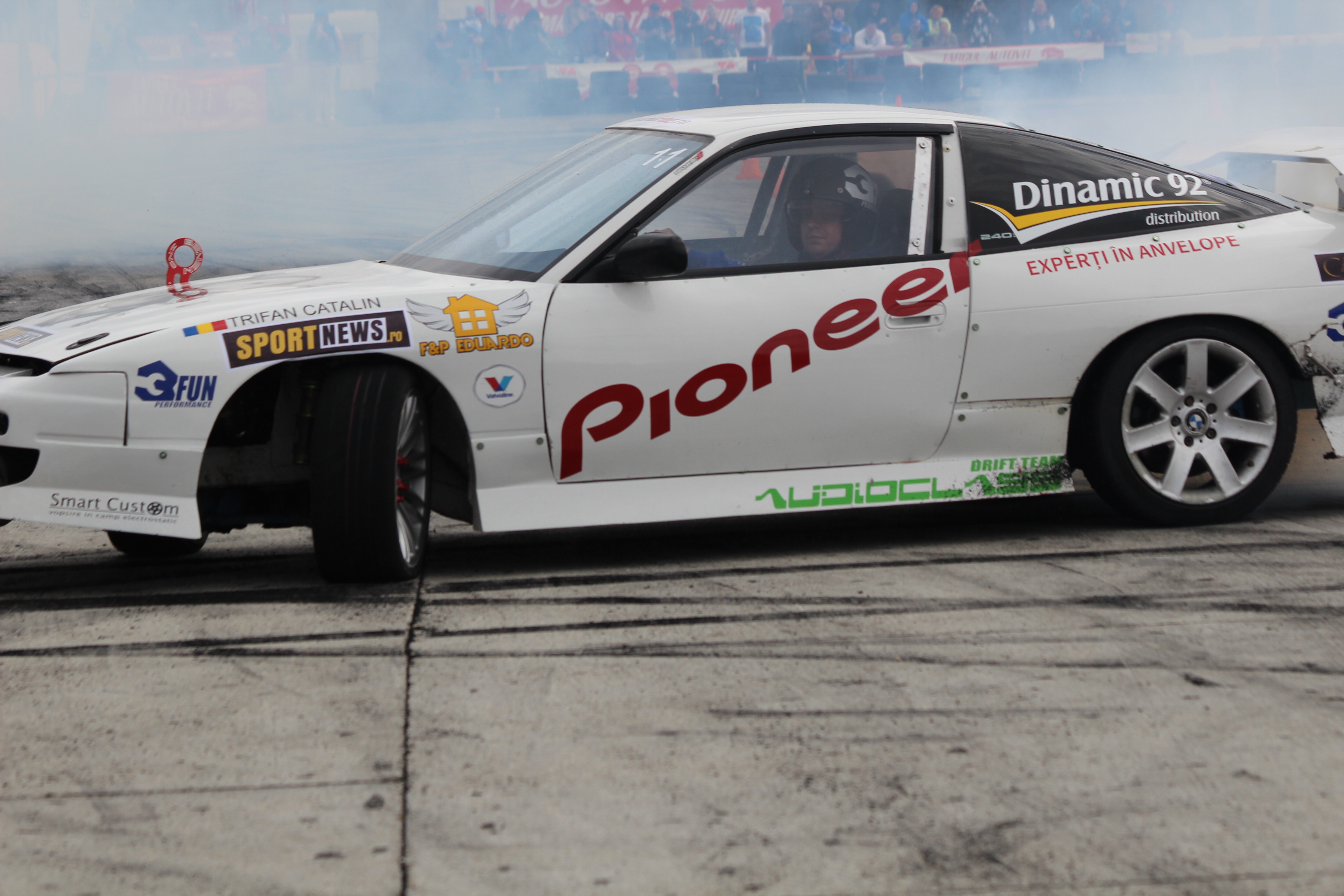 FOTO & VIDEO / Cei mai buni piloţi de drift s-au întrecut la primul Grand Prix organizat de Romanian Drift Community