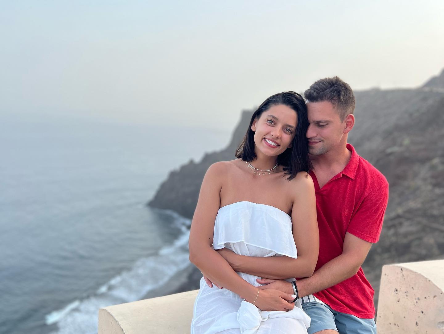 Vlad Gherman și Oana Moșneagu s-au căsătorit. Imagini de la cununia civilă: „Începe o etapă nouă”