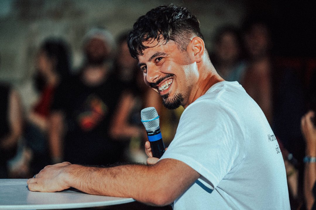 De la polițist la comediant. Florentin Păune, câștigătorul iUmor: „De regulă, îți ia 5 ani să îți găsești vocea în comedie”