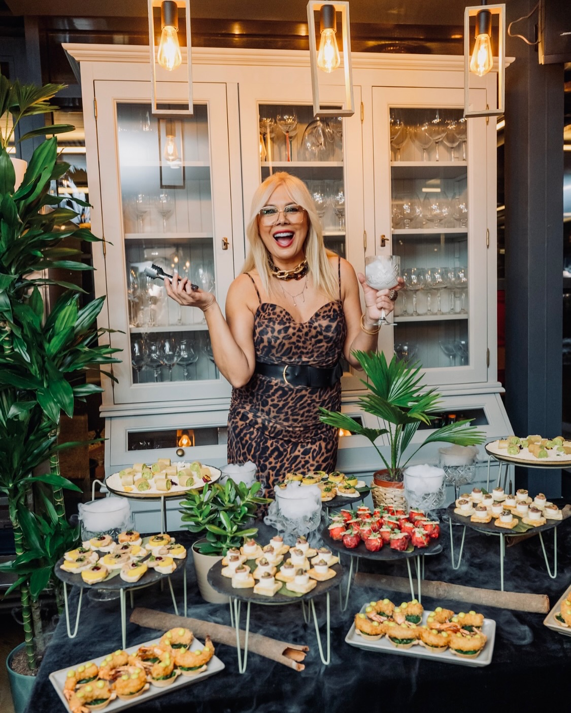 Dieta Danei Săvuică la 55 de ani. Fostul fotomodel de top din Generația de Aur dezvăluie secretul ei. „Este ideal pentru sănătate și arderi”