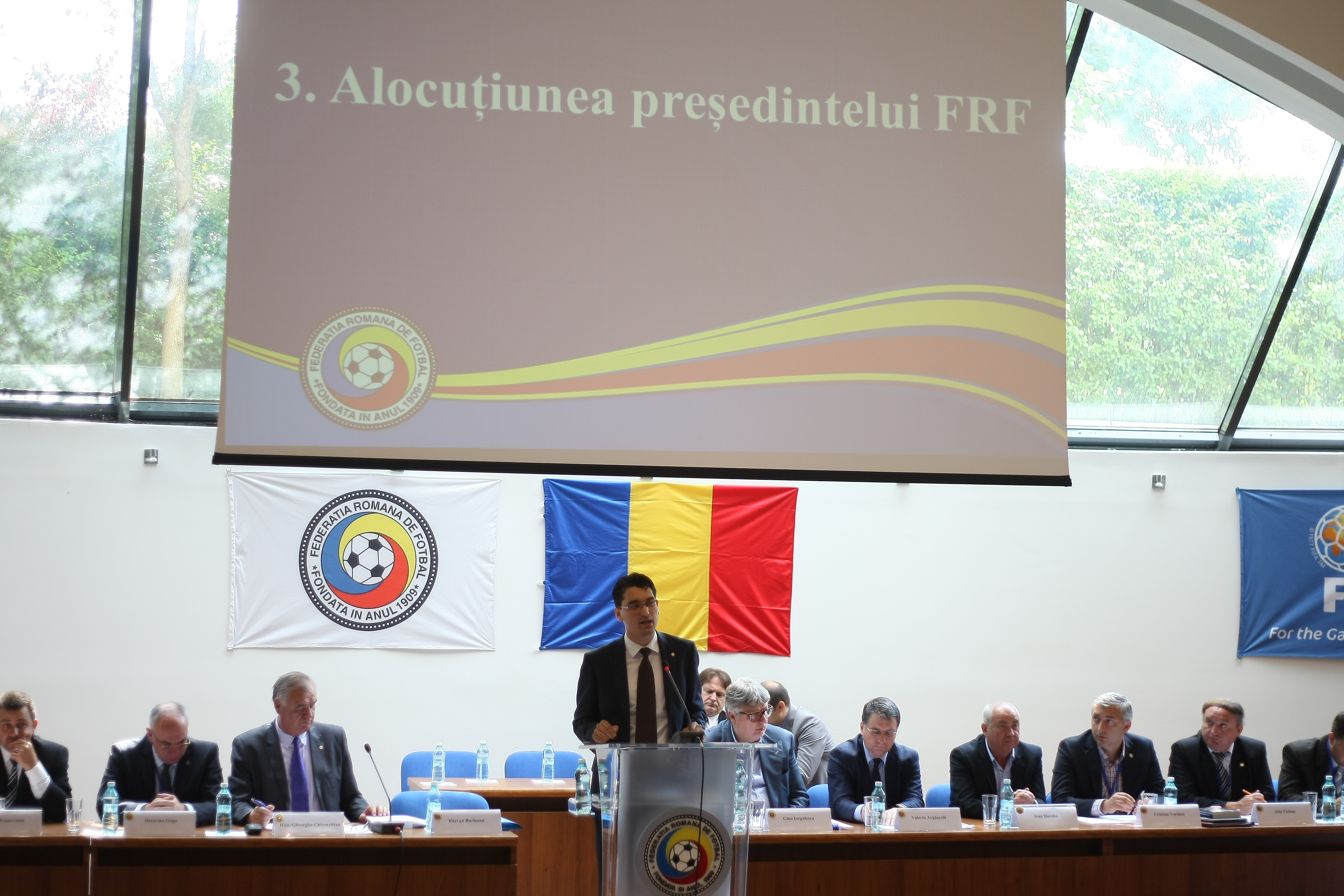 Burleanu, PE VIAŢĂ la FRF. 4 milioane €, "EVAPORAŢI". Sandu, DECAPITAT