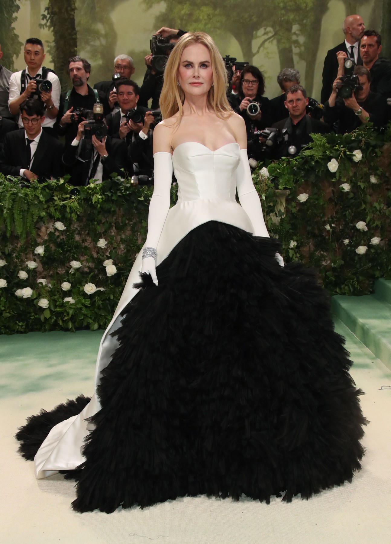 Apariții spectaculoase la Met Gala 2024. Ce ținute au ales vedetele pentru evenimentul-fashion din New York