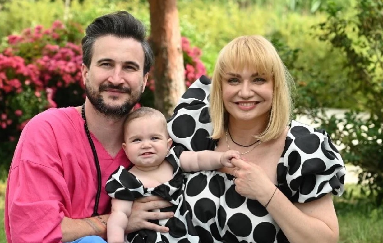 Alex Dobrescu a cerut-o din nou în căsătorie pe Cristina Cioran: „Îmi doresc să mă primească înapoi, să redevenim o familie”