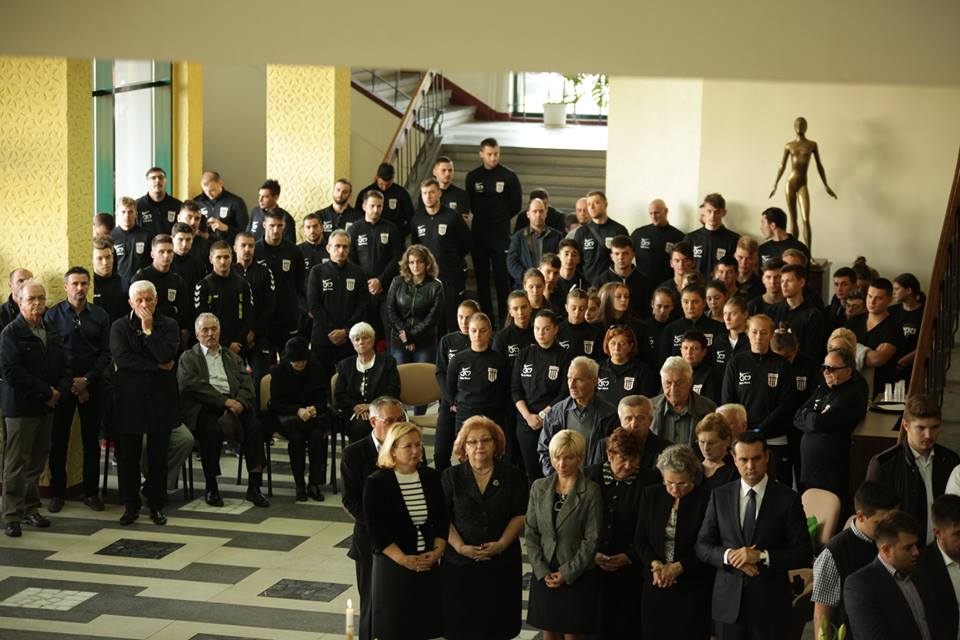 Lascăr Pană a fost înmormântat miercuri, la Baia Mare. Ultimele aplauze pentru legendarul antrenor de la HC Minaur