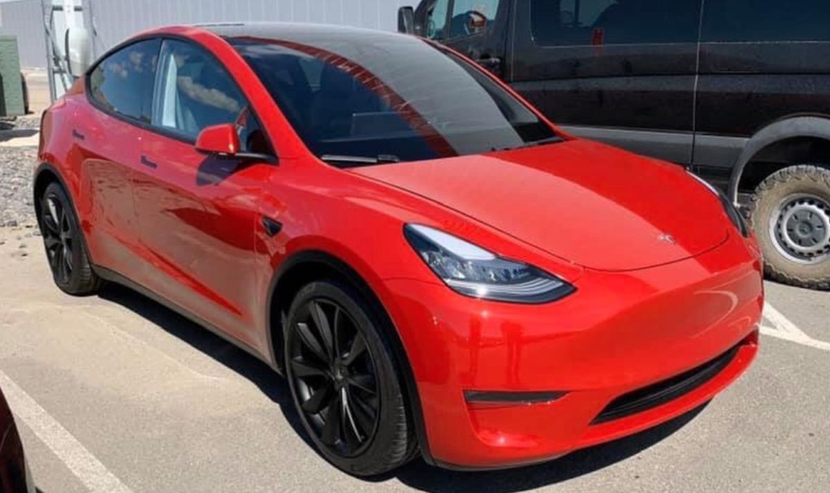 Câte Tesla sunt în România. Marca rămâne pe locul doi la mașini electrice în țară, dar acțiunile companiei s-au redus la jumătate