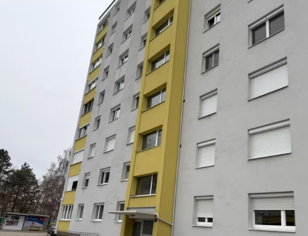 Egy magyar család sokkoló tragédiája Ausztriában: meztelenül találtak rá a meggyilkolt lányra