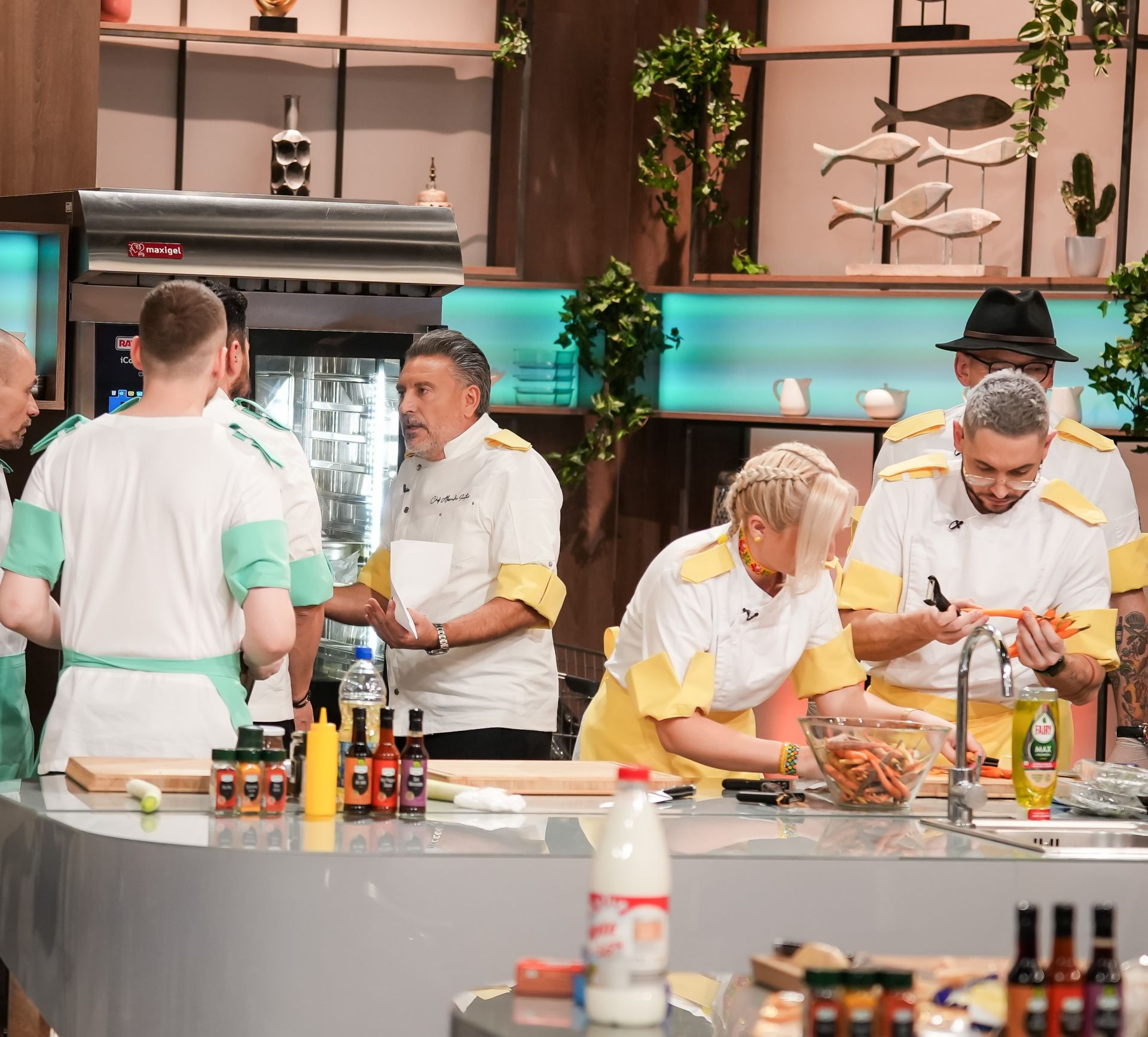 „Chefi la cuțite”, 22 aprilie. Începe primul battle al sezonului 13. Concurenții și cei trei chefi simt din plin presiunea