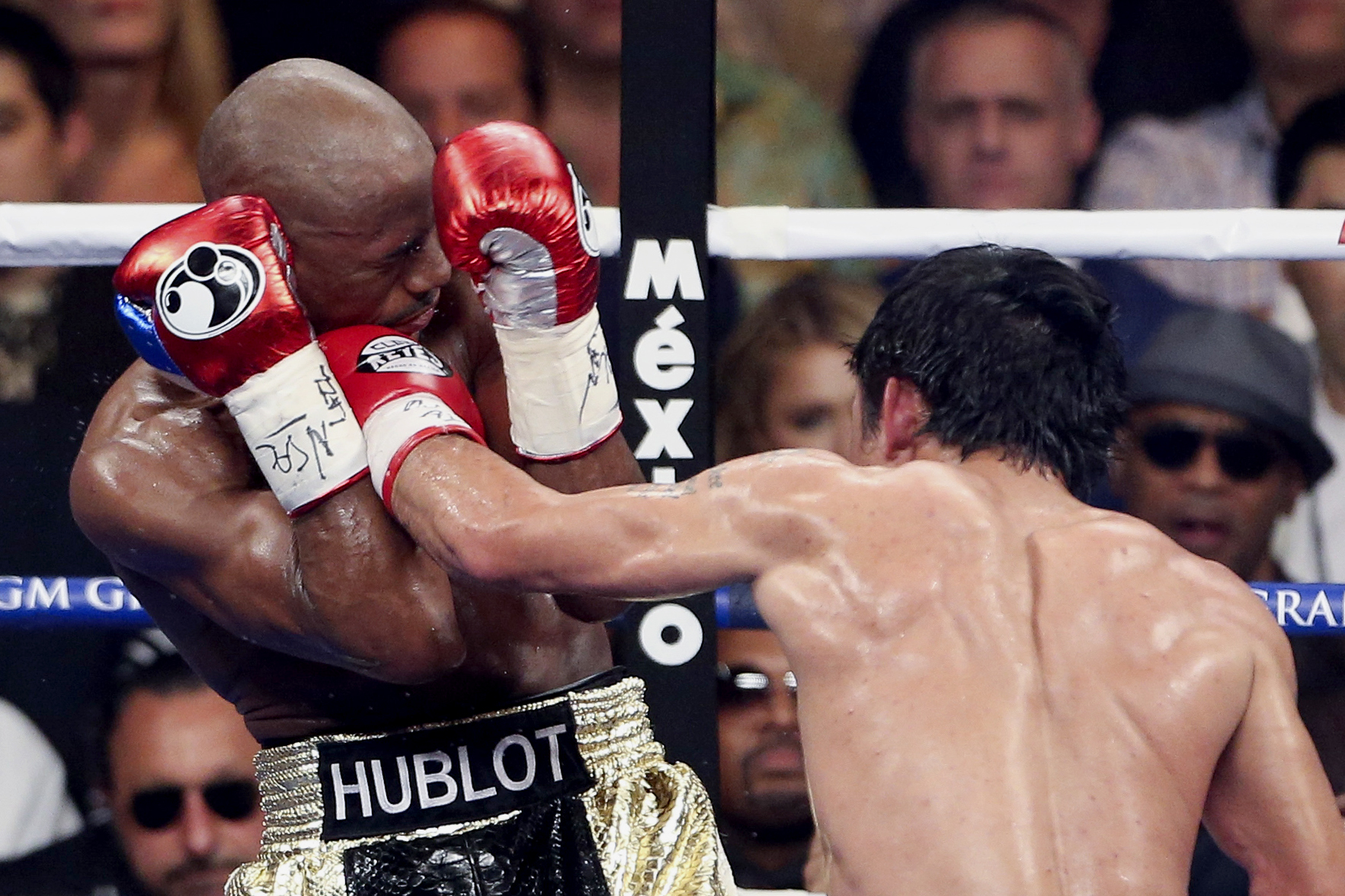 Ne place sau nu, dar ”meciul secolelor” ne-a dat răspunsul: arogantul Mayweather e cel mai bun boxer al generaţiei actuale!