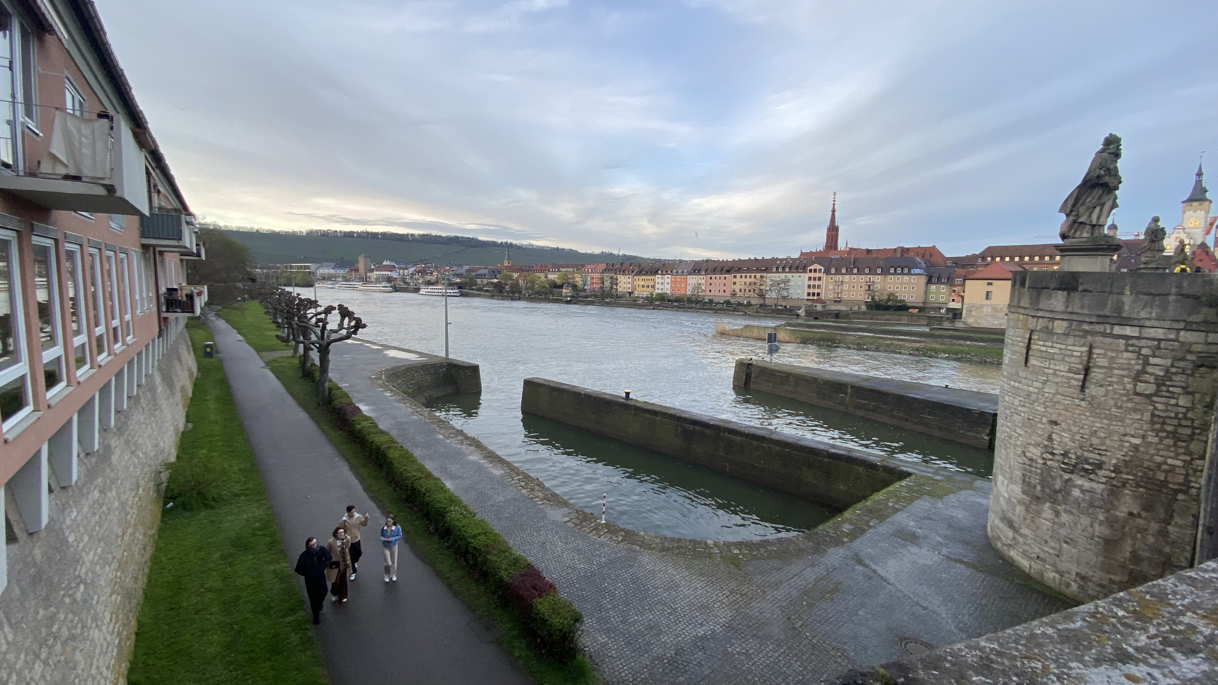 Würzburg, orașul unde este cazată echipa națională la Euro 2024, a fost distrus aproape complet în timpul războiului: „Mai puternică este dorința de a trăi”
