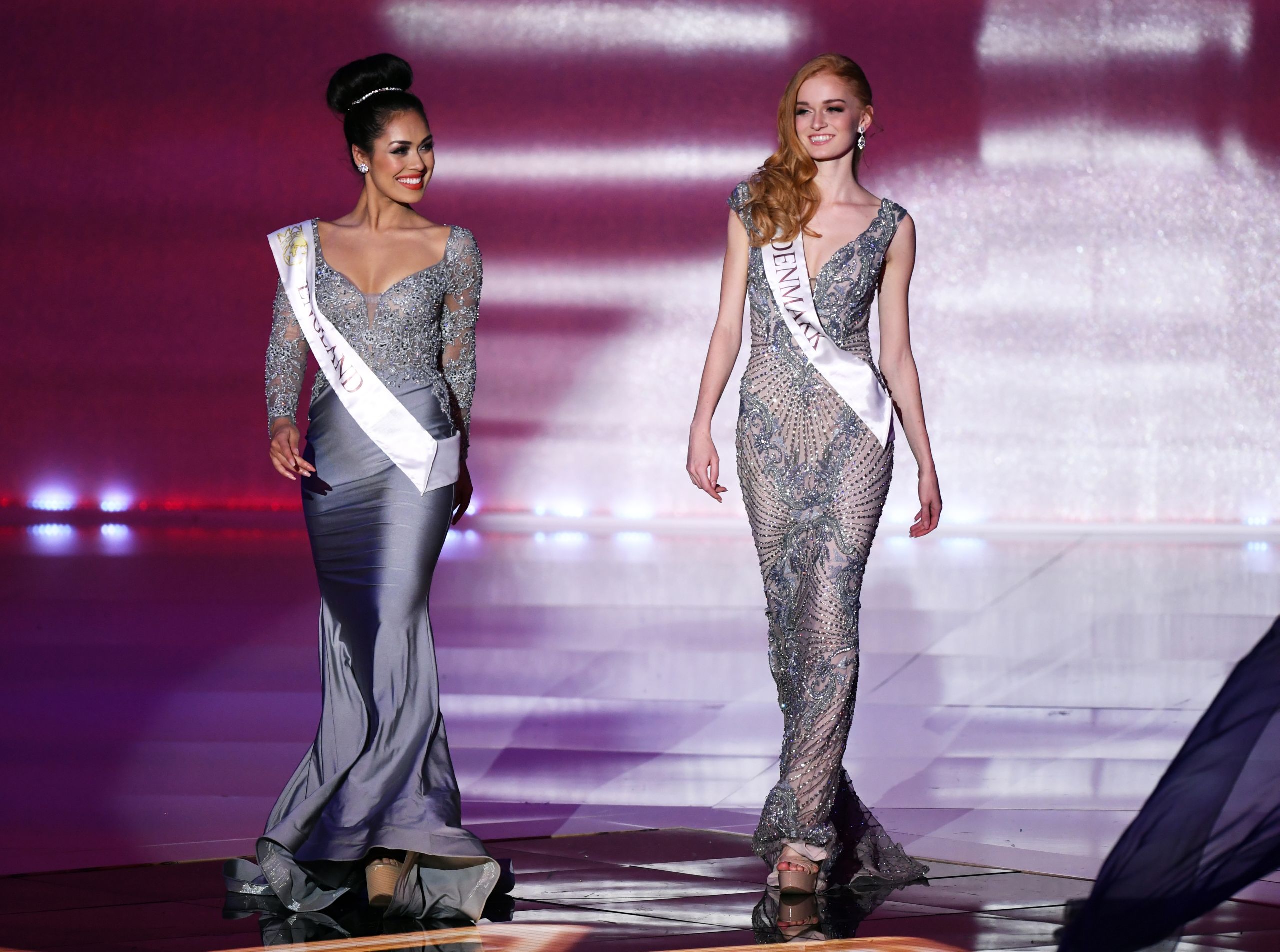 Miss Anglia va îngriji bolnavi de COVID. Bhasha Mukherjee e medic și face specializare în pneumologie