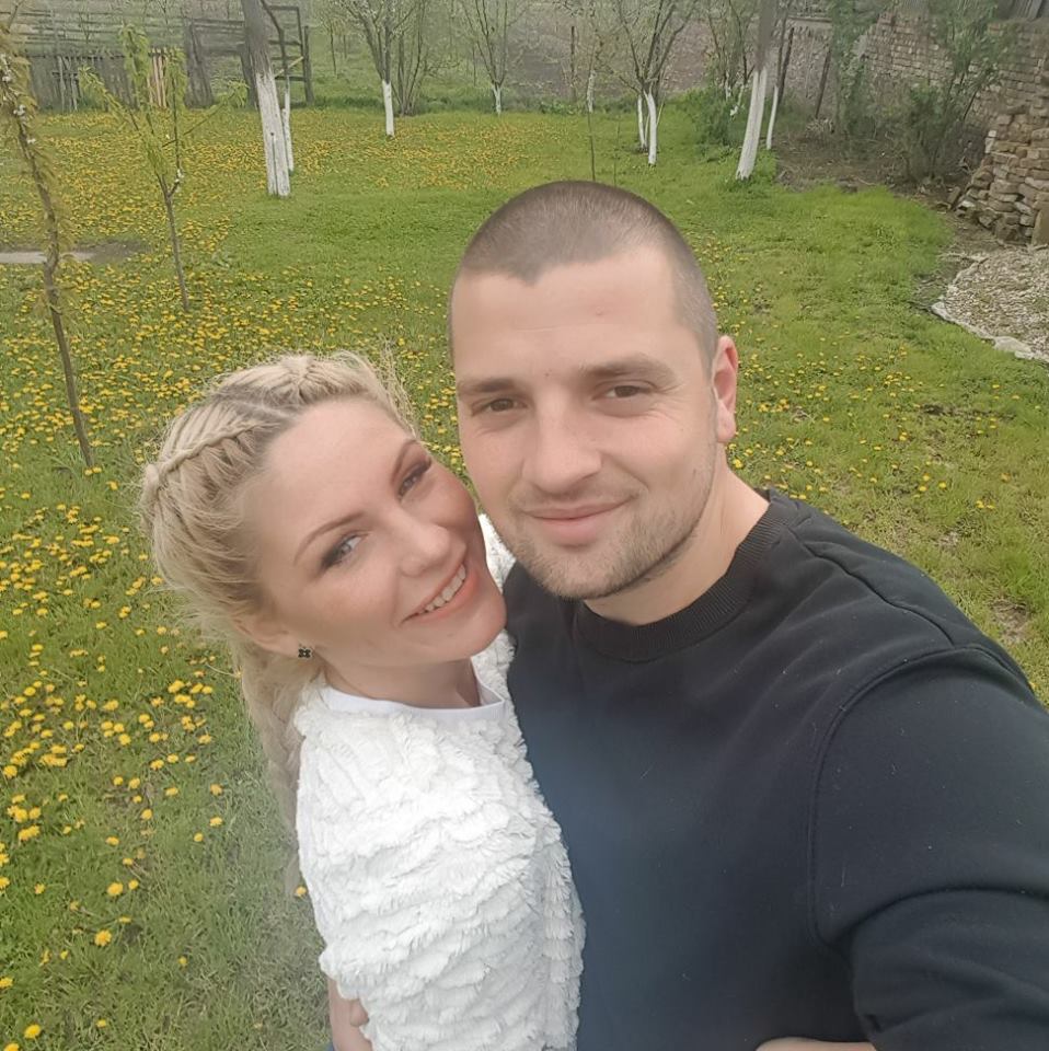 Cele mai frumoase fotografii cu Bogdan și Hannelore de la Insula Iubirii. Orice s-ar zice, e clară iubirea dintre ei | FOTO