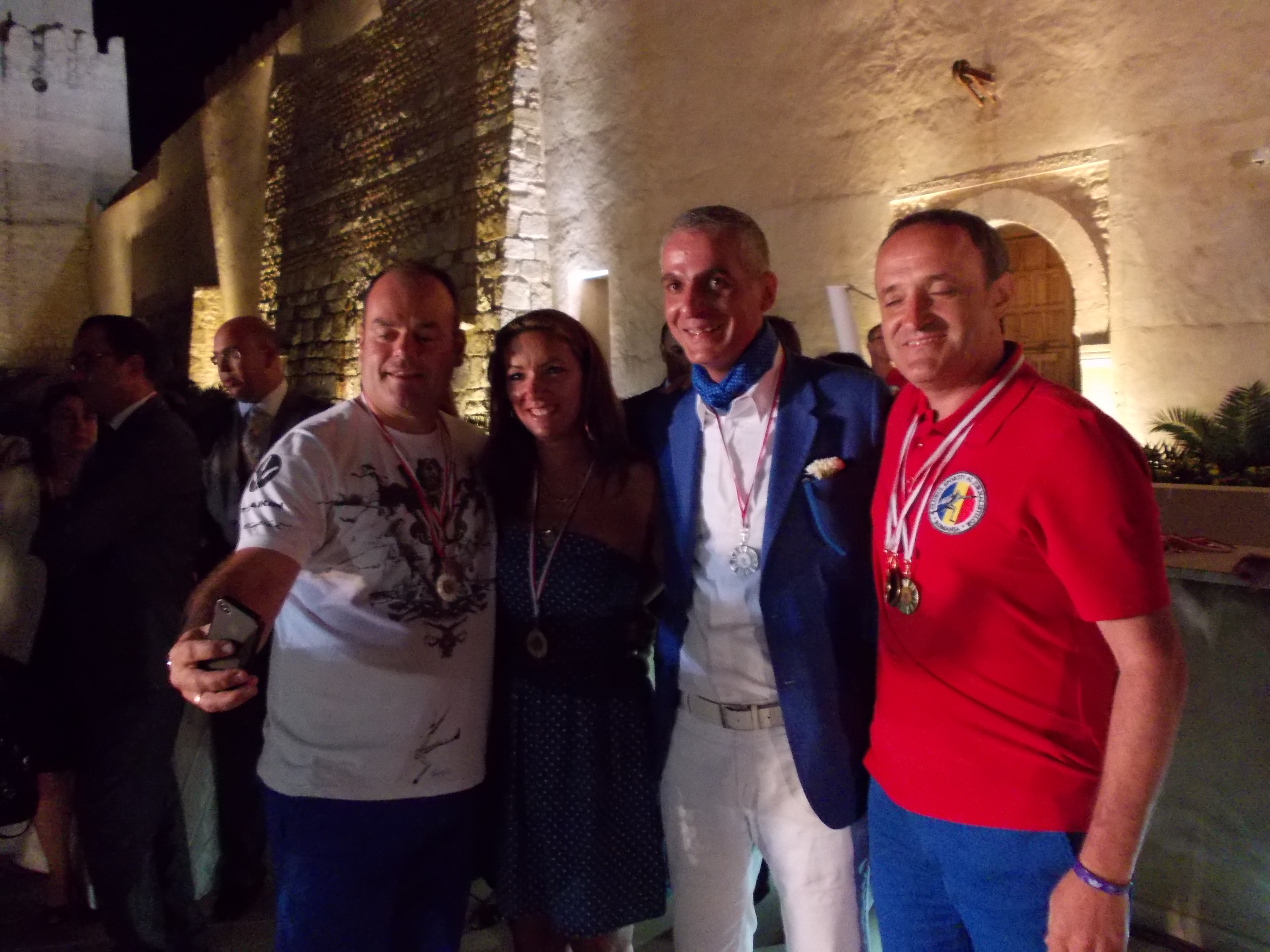 Jurnaliştii români luptă azi, în Tunisia, pentru titlul olimpic la fotbal şi la volei pe plajă!
