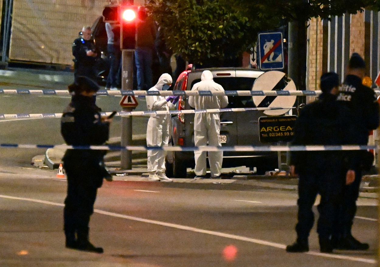 Atac terorist în Bruxelles: Poliția l-a împușcat mortal pe bărbatul care a ucis doi suedezi înainte de meciul de fotbal Belgia - Suedia