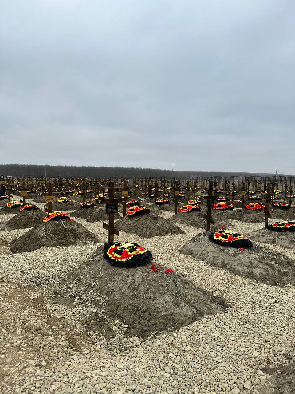 Cel mai mare cimitir pentru mercenarii Wagner morți pe frontul din Ucraina: „E greșit să facem dintr-o stațiune o groapă comună”