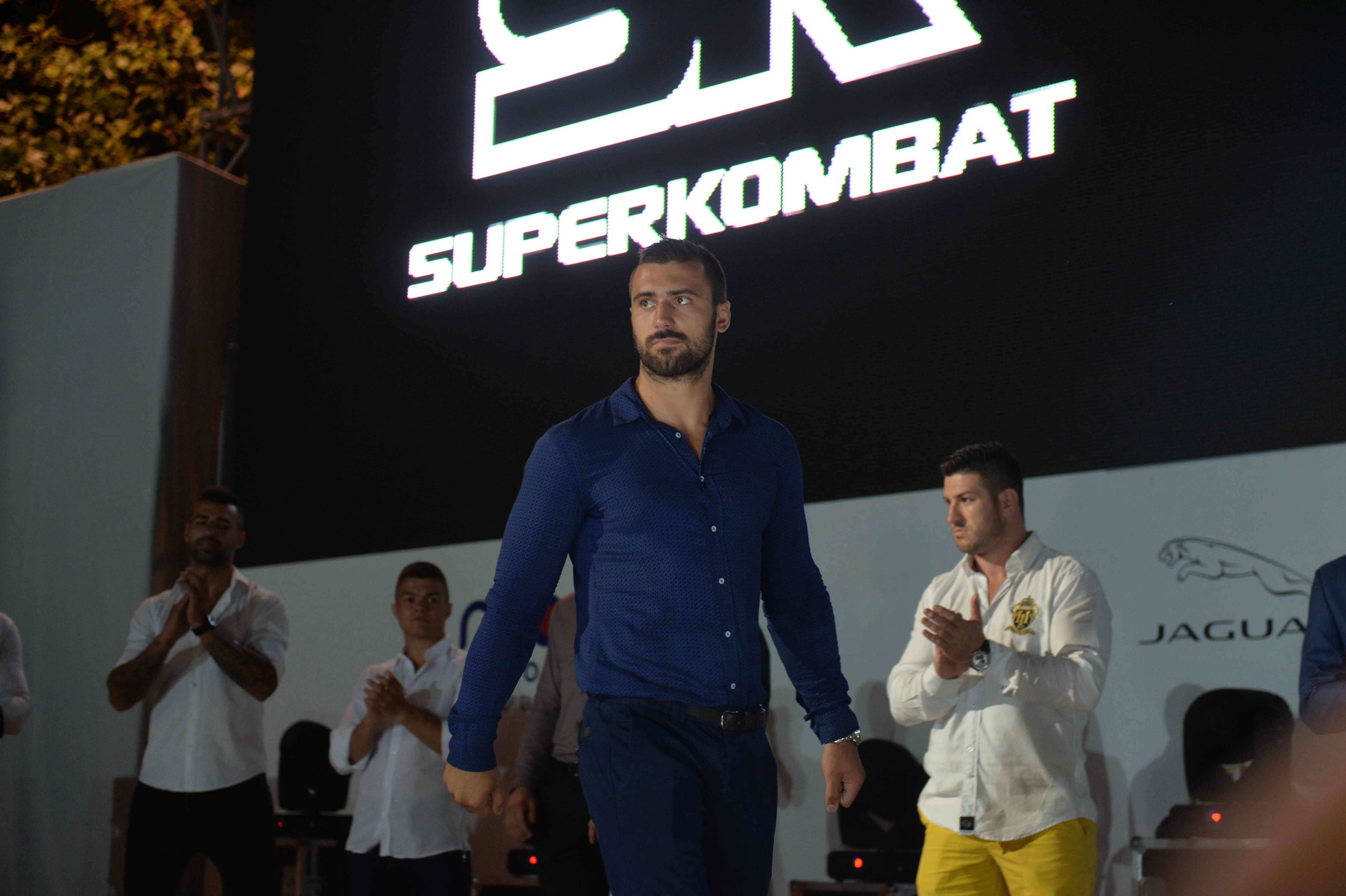Luptătorii de la Superkombat Mamaia au trecut cu bine de proba cântarului / GALERIE FOTO