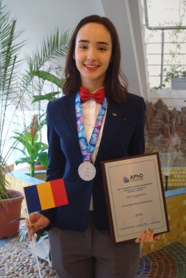 Trei elevi români, medaliați la Olimpiada Asiatică de Fizică