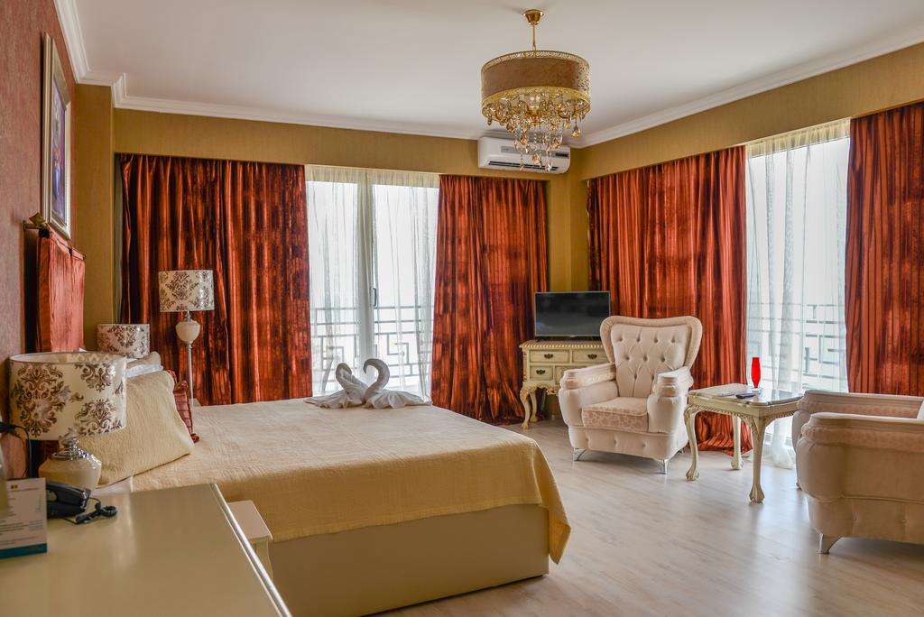GALERIE FOTO/ Cele mai scumpe cazări la Neversea 2018. Cum arată apartamentul care costă aproape 1.000 de euro pe noapte