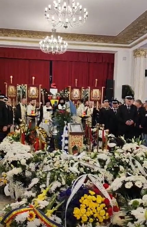 Mihai Leu a fost înmormântat la Hunedoara. Sute de persoane și mai multe mașini de raliu, cu motoarele turate, l-au condus pe ultimul drum