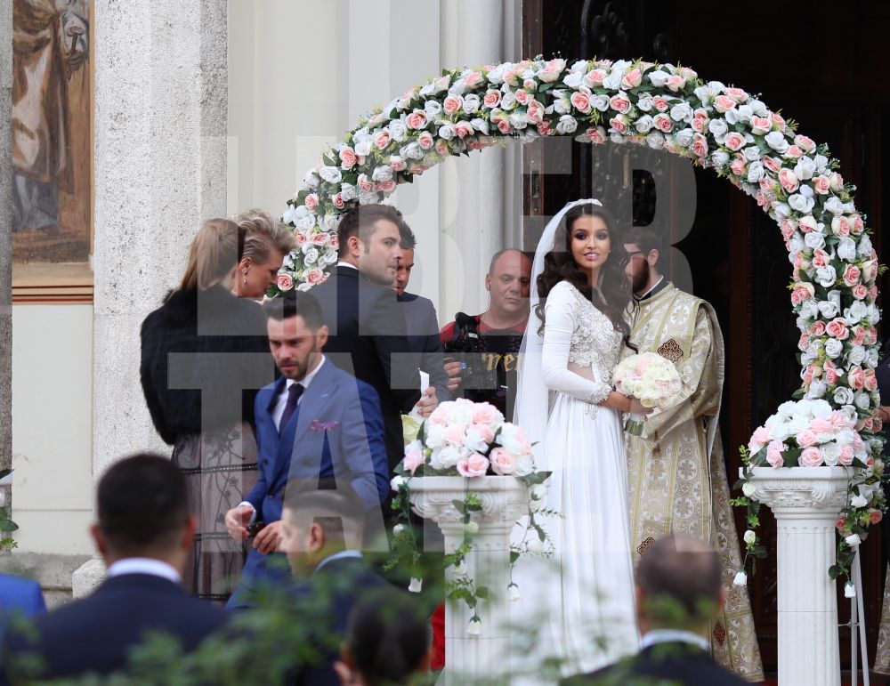 FOTO EXCLUSIV | Primele imagini de la nunta lui Adrian Mutu cu Sandra. Cum au arătat ginerele și mireasa