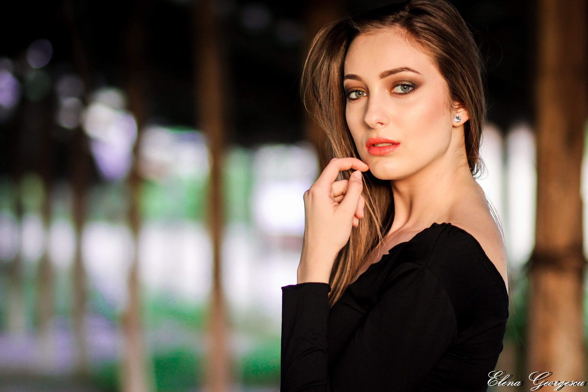 REPORTAJ/ Bianca Banu răstoarnă mitul tocilarului. Ar putea fi un model de succes, dar a ales să studieze la Sorbona