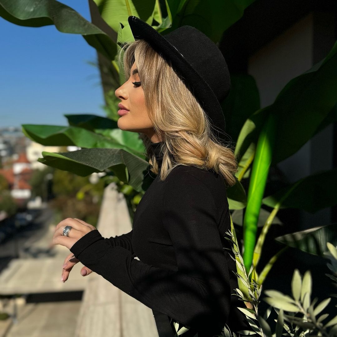 Cine e Irina Baianț, soprana care interpretează imnul „Deșteaptă-te, române!” la meciul România - Kosovo