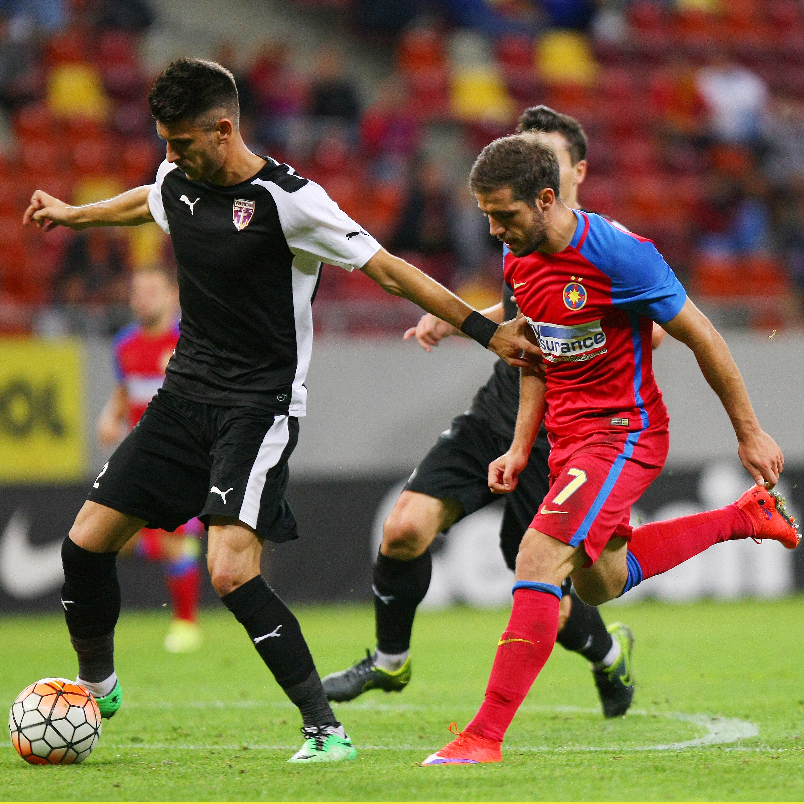 Liga I: Steaua - FC Voluntari 3-1. ^Hamroun, Chipciu și Stanciu l-au ridicat de pe bancă pe Rădoi, antrenorul fără licență al campioanei. Odată cu el, și pe ”principalul”-marionetă Țiți Dumitriu / GALERIE FOTO
