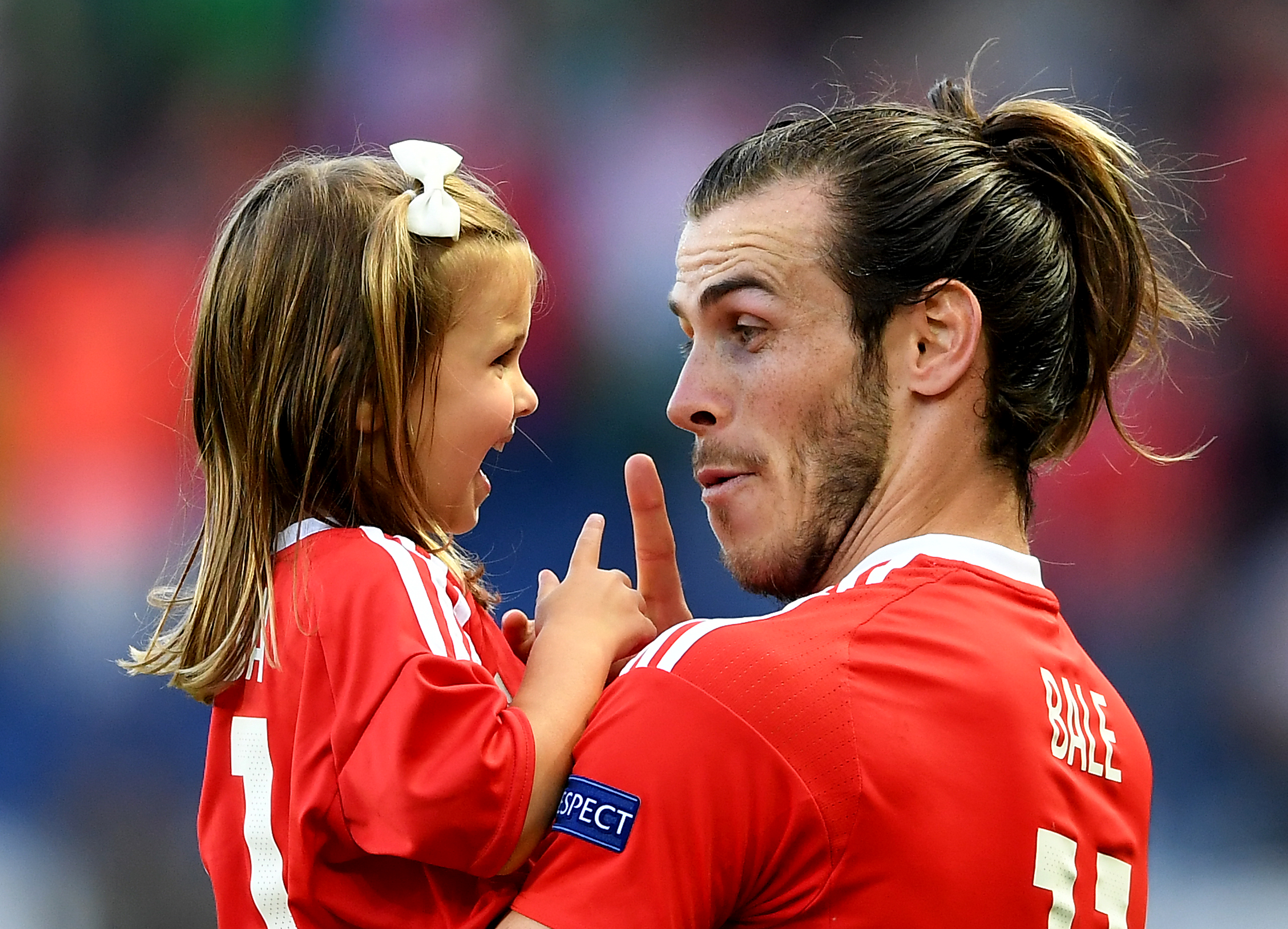 Fabulos. Cum a petrecut Gareth Bale cu fiica sa în vârstă de trei ani după calificarea Țării Galilor în ”sferturi” | GALERIE FOTO&VIDEO