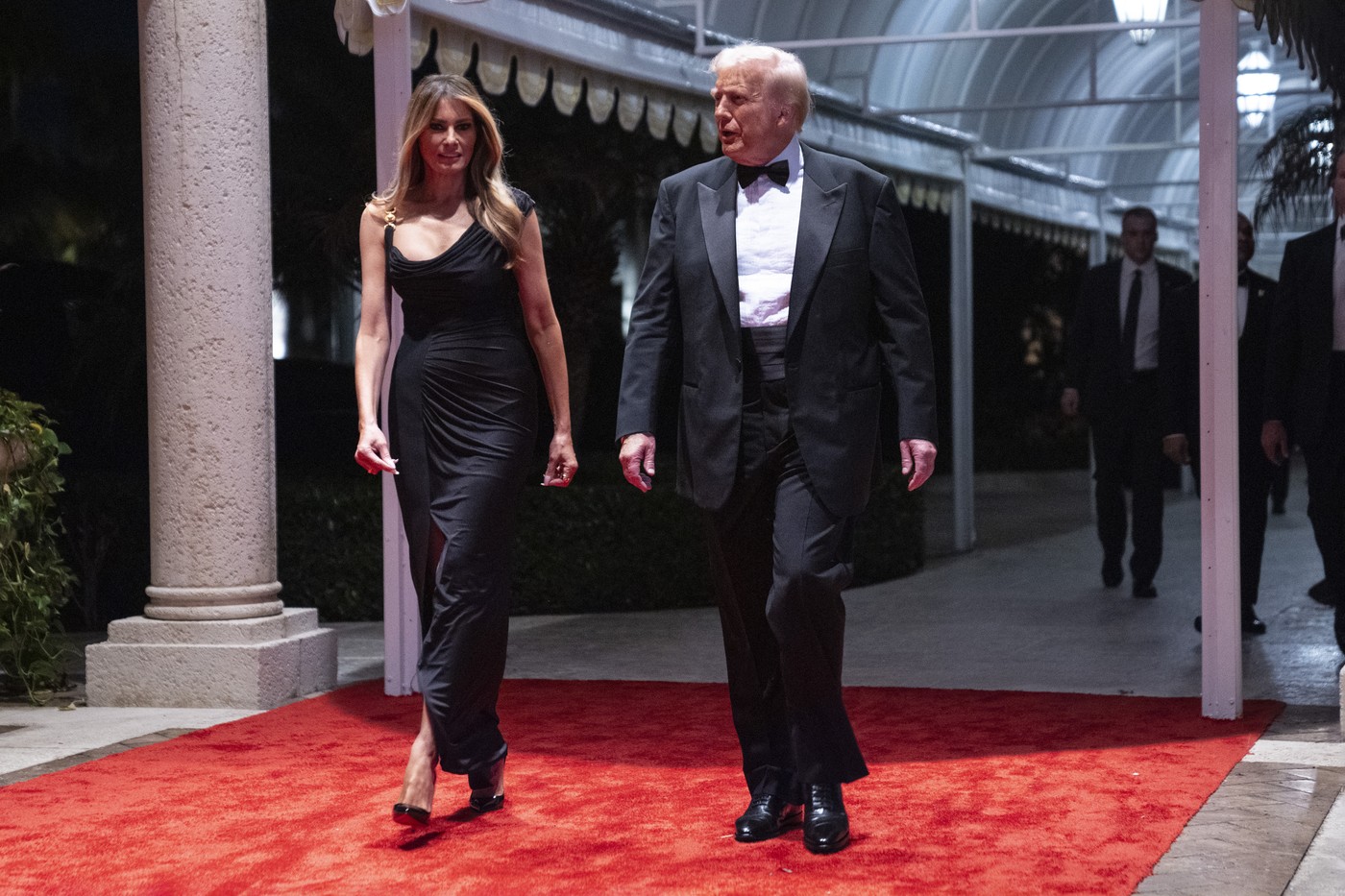 Donald Trump și Elon Musk, dans viral în noaptea de Revelion. S-au distrat pe ritmurile piesei „YMCA” VIDEO