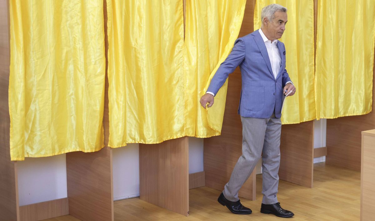 George Simion: „Am votat cu Călin Georgescu”. Candidatul AUR s-a dus la secția de vot alături de fostul candidat la alegerile prezidențiale