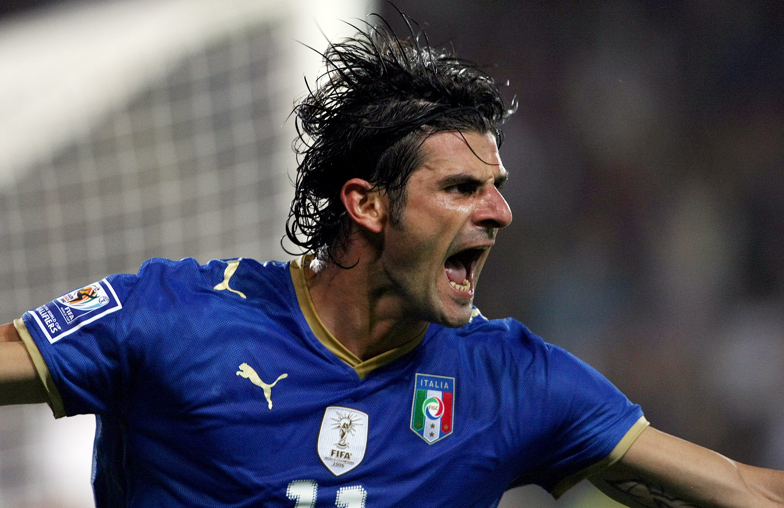 Campionul mondial italian Vincenzo Iaquinta, condamnat la închisoare pentru posesie ilegală de arme, într-un proces anti-mafie