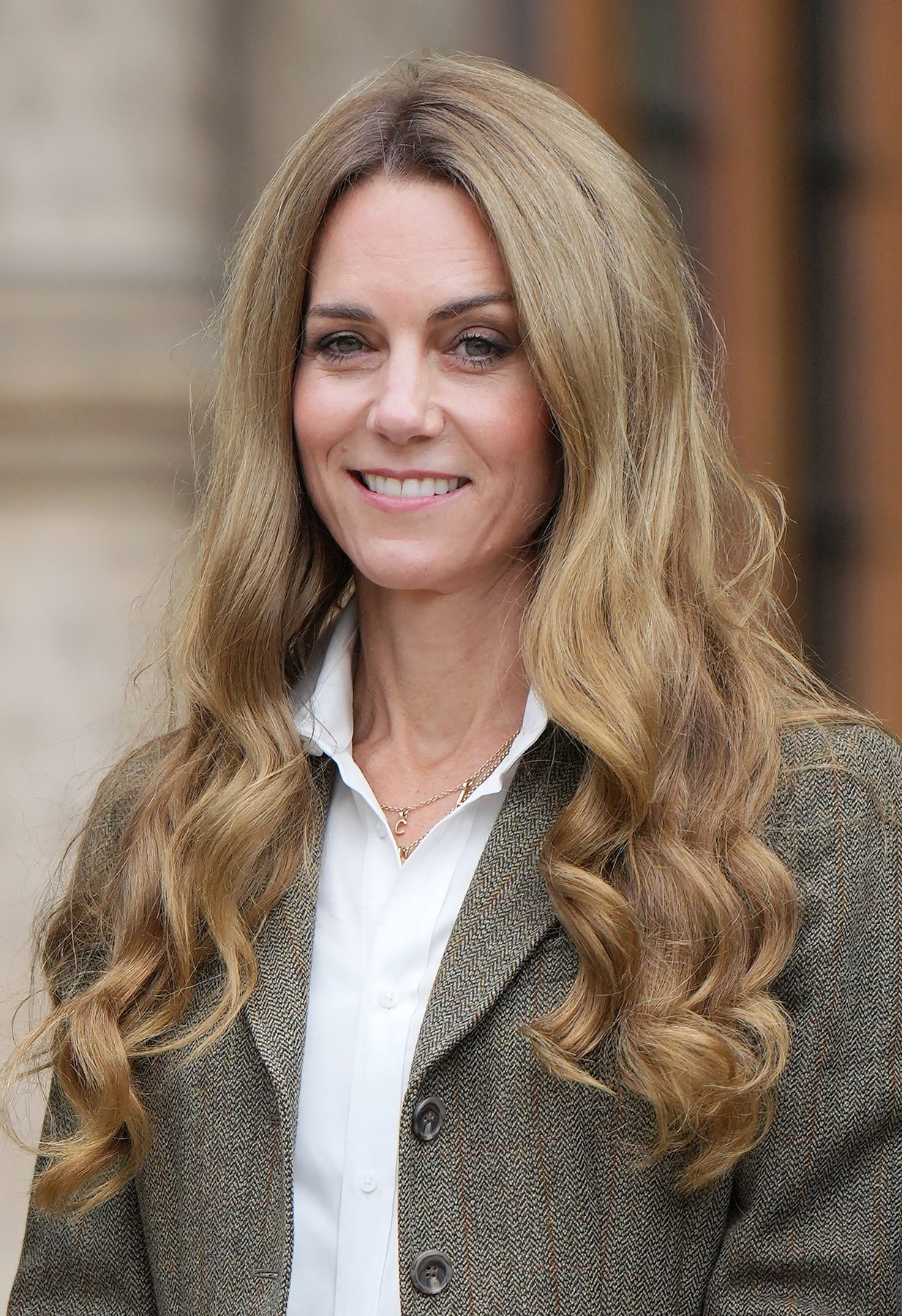 Moment viral cu Kate Middleton. Prințesa de Wales a coborât scările cu spatele pe tocuri de 10 cm