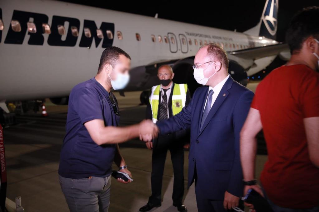 139 de cetățeni afgani, evacuați din Afganistan în urma demersurilor MAE, au ajuns în România