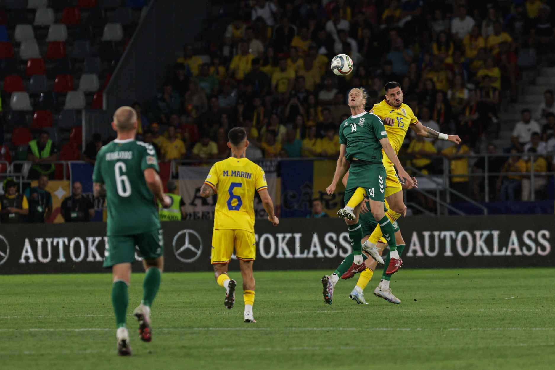 România - Lituania 3-1, în Liga Națiunilor. Schimbările lui Mircea Lucescu au adus victoria. VAR ne-a salvat de două ori