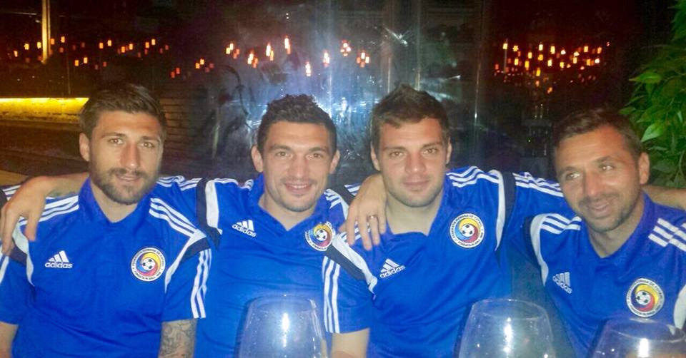 Trei tricolori, surprinși de paparazzi petrecând în club înaintea meciului cu Finlanda
