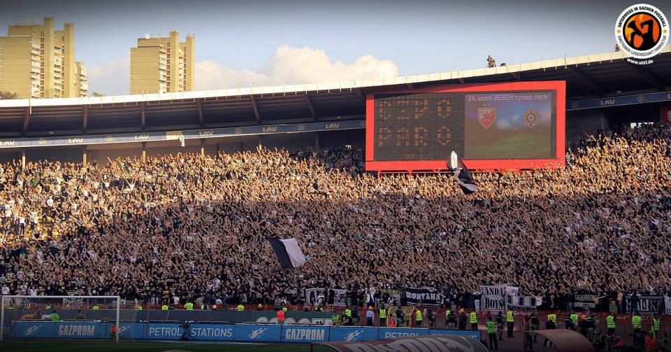 Derby împroșcat cu sânge la Belgrad! Fanii s-au bătut crunt pe ”Maracana” / GALERIE FOTO & VIDEO