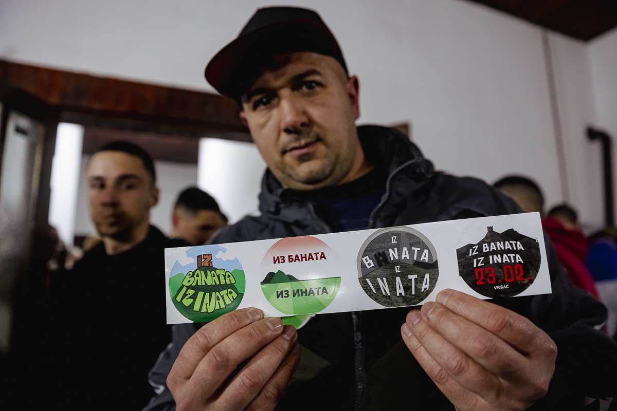 Cum protestează studenții sârbi prin marș și de ce strigă numele Laurei Kovesi