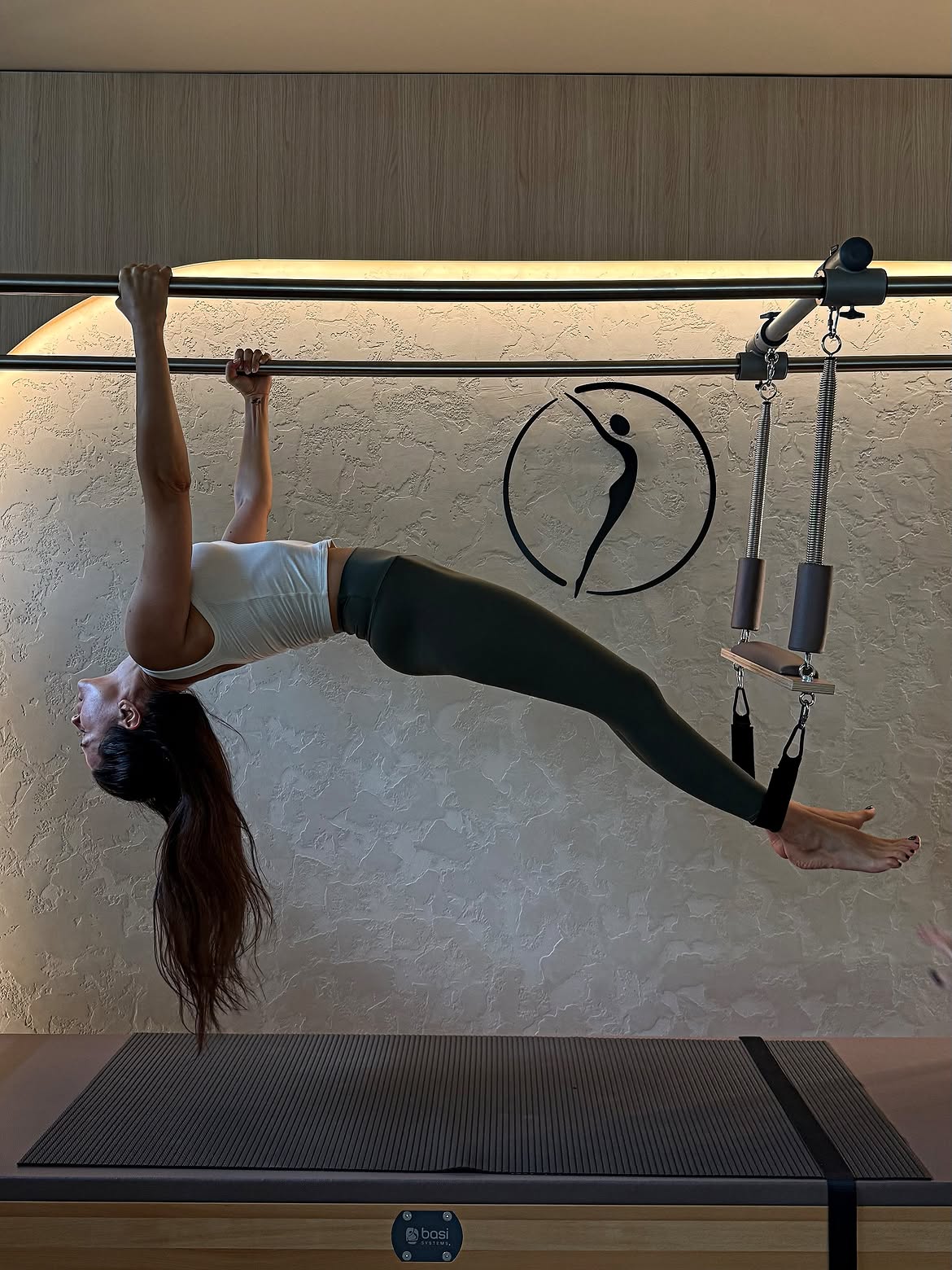 Iulia Pârlea, imagini spectaculoase din timpul antrenamentelor de Pilates: „Mintea poate deveni cel mai mare sabotor”