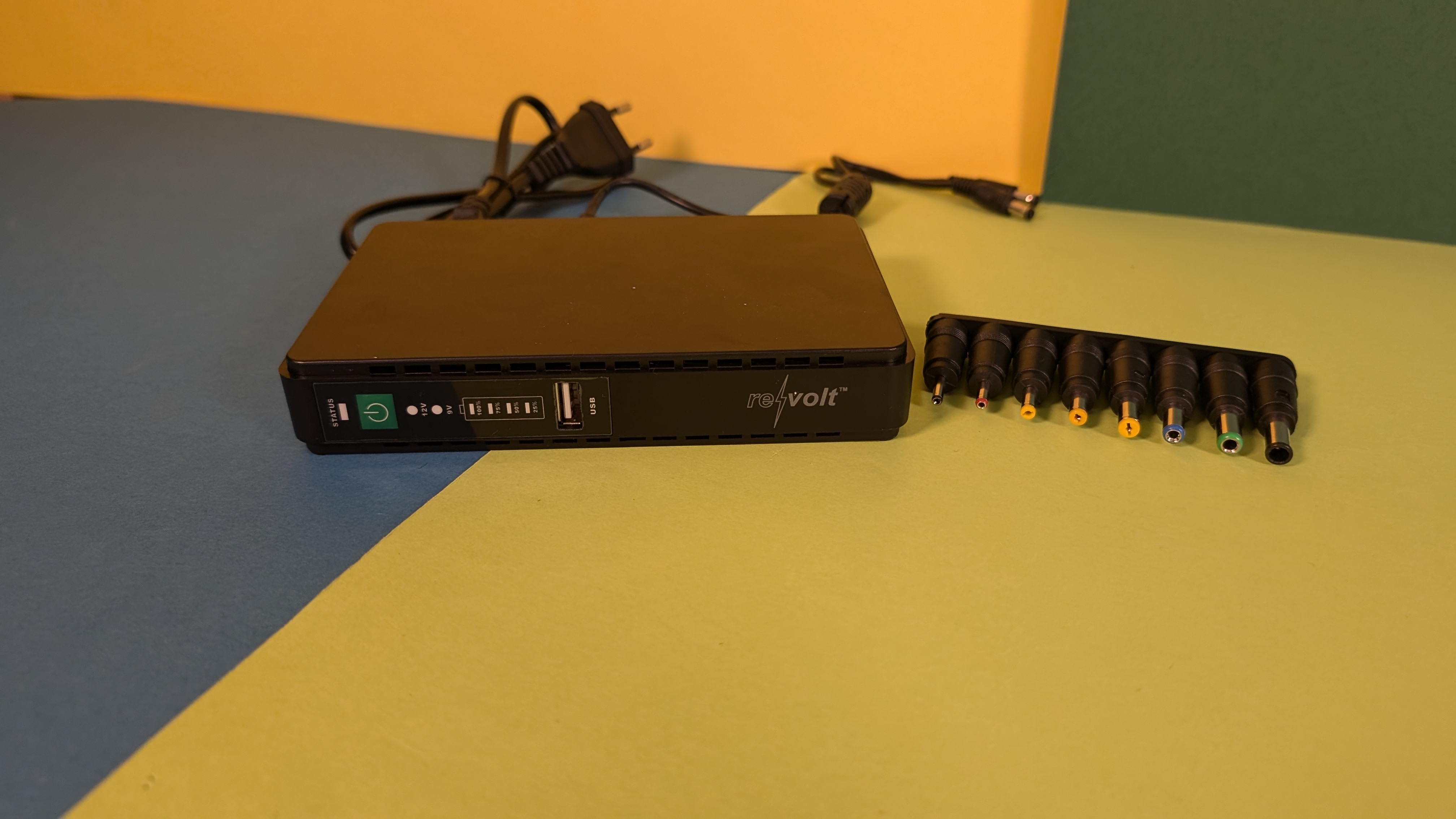 USV-Powerbank Revolt ZX-3540-675 – Bilderstrecke