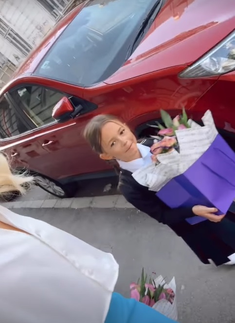 Copiii vedetelor în prima zi de școală. Emoțiile au fost mari și pentru părinți