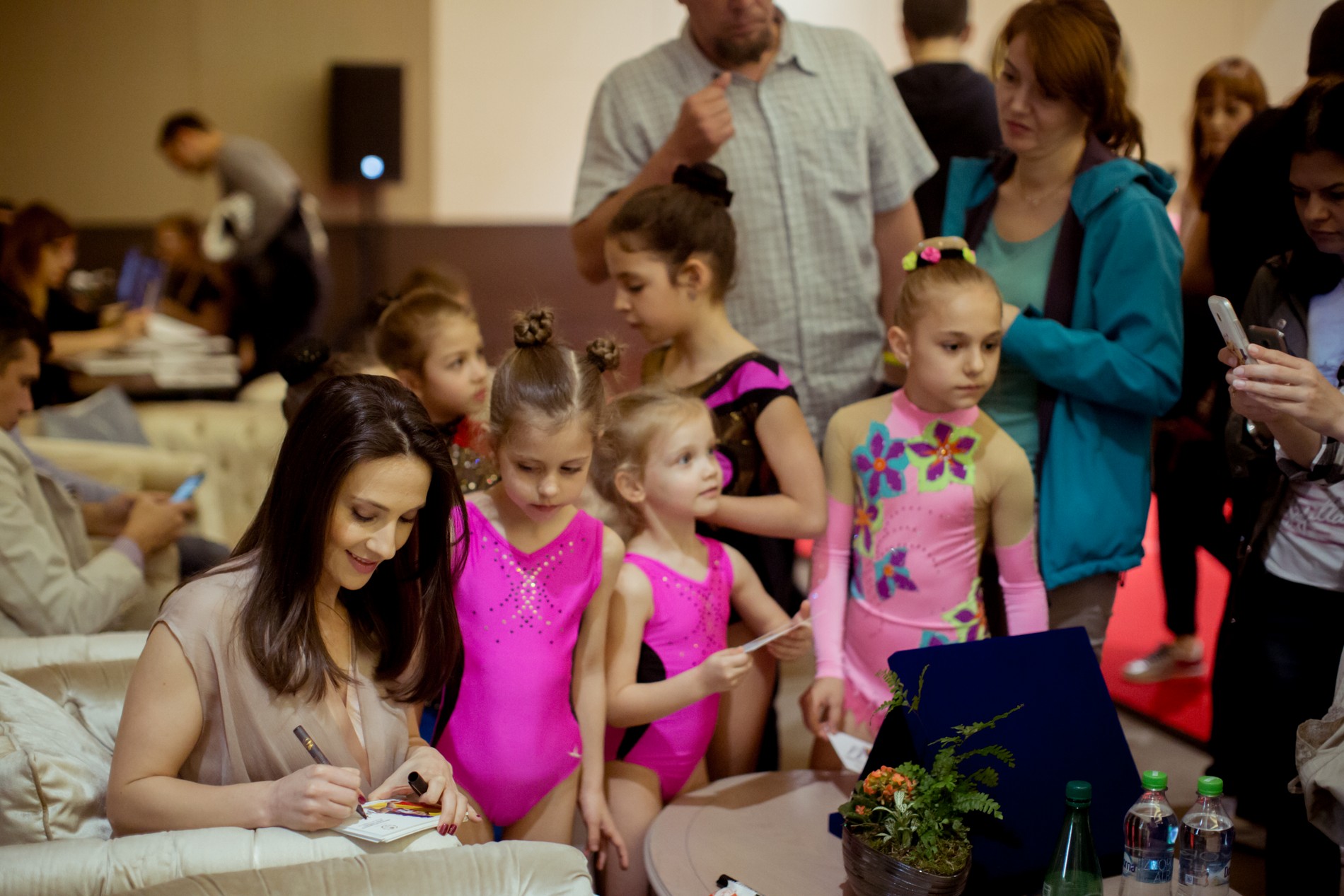 Gimnastica nu merge la Olimpiadă, dar copiii dau năvală în sală! Peste 100 de copii au participat la ”Festivalul de Gimnastică Nadia Comăneci” / GALERIE FOTO